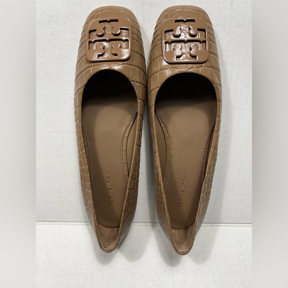 TORY BURCH SQUARE TOE CROC EMBOSSED LEATHER GEORGIA BALLET FLAT IN BROWN SIZE: 7